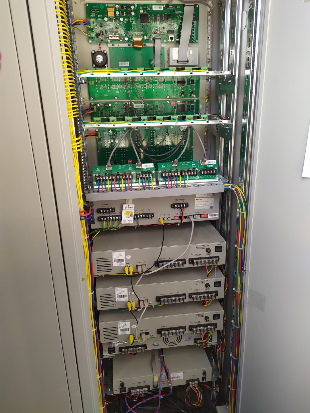 北大青鸟主机有报两组回路板故障但是点位又正常带上