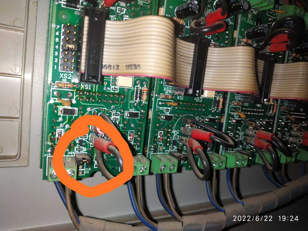 求助海湾多线启动风机问题 启动后几秒就停掉了 - 消防百事通