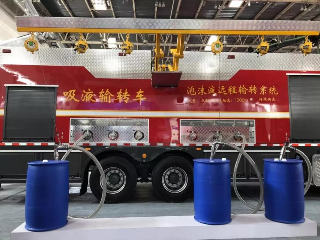 泡沫液远程输转车