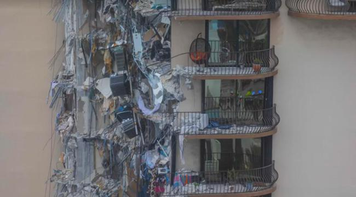 美国大楼凌晨碎成渣！坍塌瞬间曝光，5死156人失踪，美基建被质疑