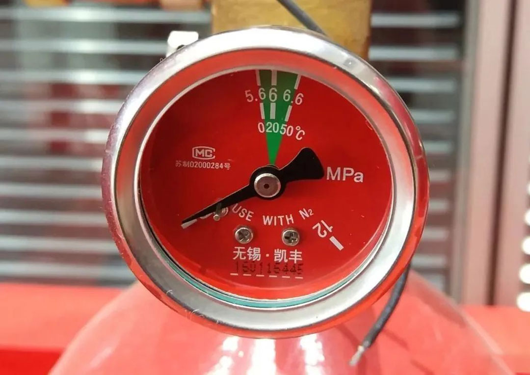 气体灭火系统驱动气体瓶组压力表