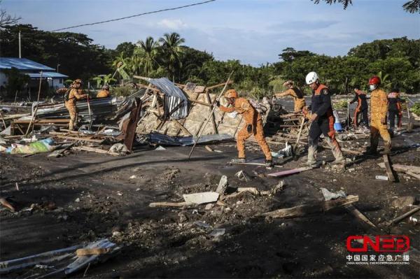 台风“尼格”在菲已致122人死亡