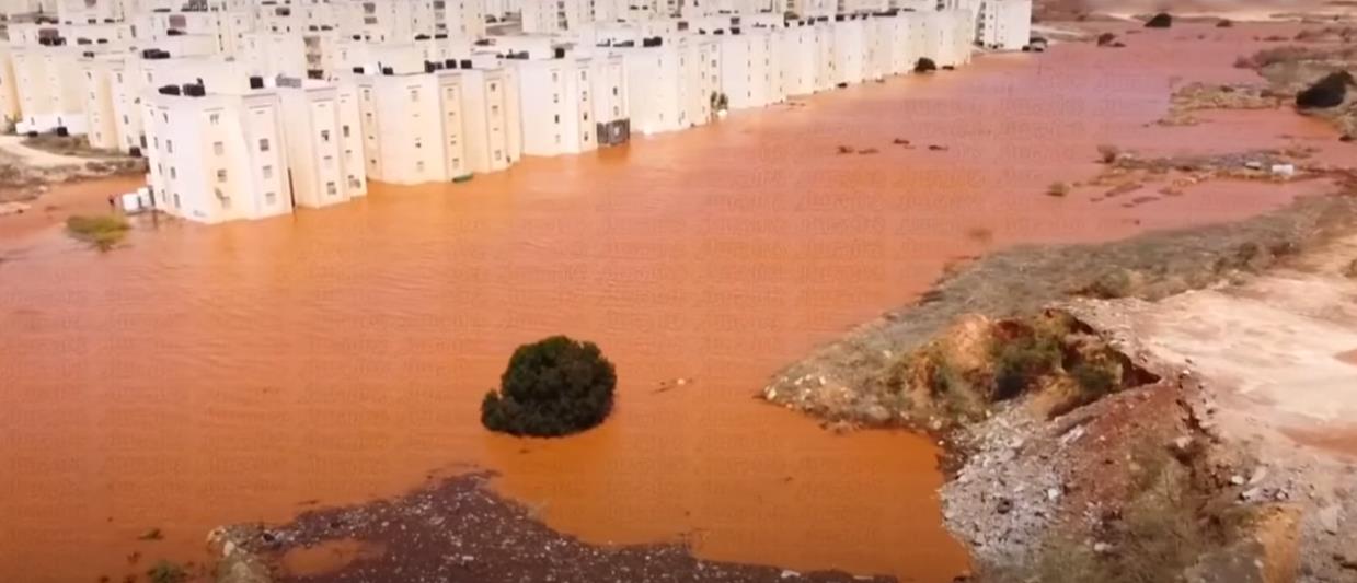 灾难性洪水侵袭利比亚